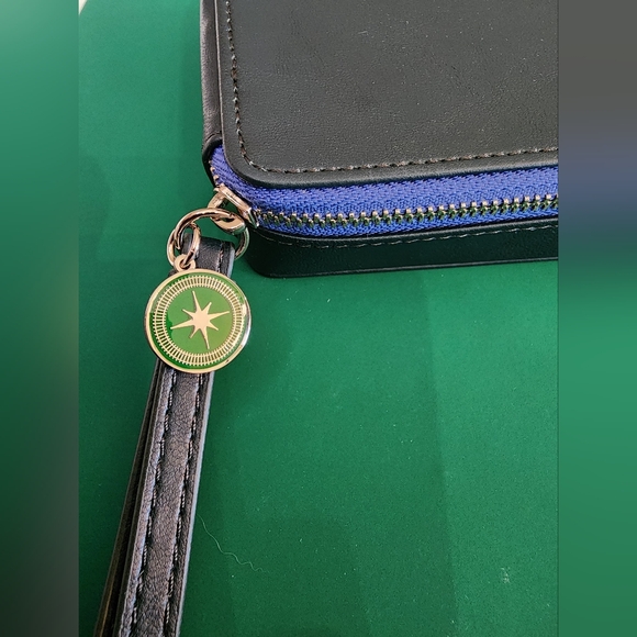 La Mer Cosmetic Bag / Wristlet Case - Picture 5 of 6